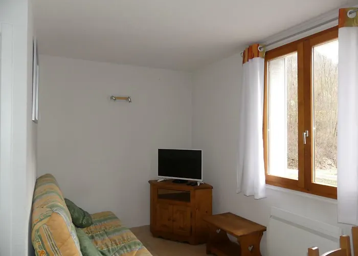 Les Lys Oranges Apartment *