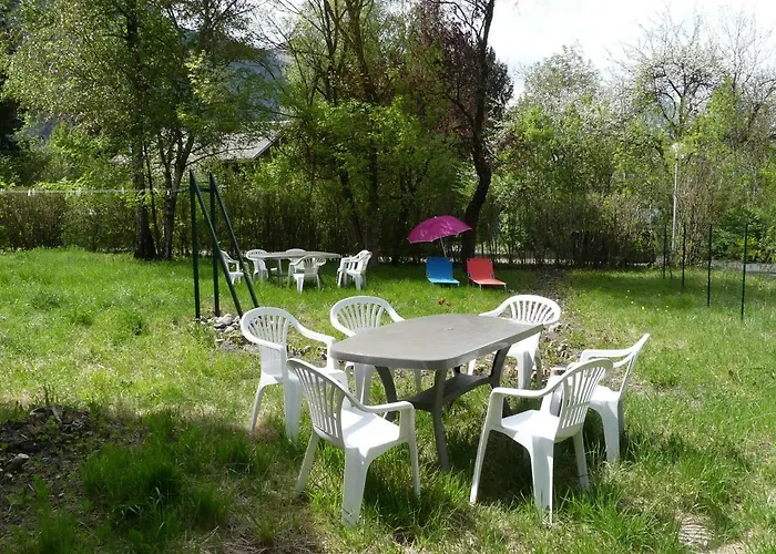 Les Lys Oranges アパート